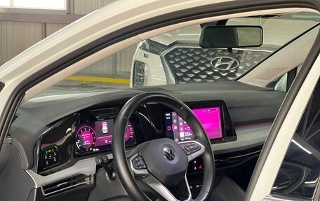 Volkswagen Golf VIII, 2021 год, 2 590 000 рублей, 27 фотография