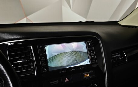 Mitsubishi Outlander III рестайлинг 3, 2016 год, 1 549 000 рублей, 19 фотография