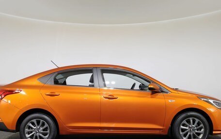 Hyundai Solaris II рестайлинг, 2022 год, 1 800 000 рублей, 4 фотография