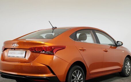 Hyundai Solaris II рестайлинг, 2022 год, 1 800 000 рублей, 5 фотография