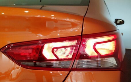 Hyundai Solaris II рестайлинг, 2022 год, 1 800 000 рублей, 24 фотография