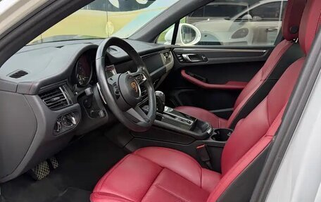 Porsche Macan I рестайлинг, 2022 год, 5 831 000 рублей, 6 фотография