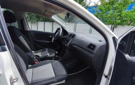 Volkswagen Polo VI (EU Market), 2013 год, 525 000 рублей, 6 фотография