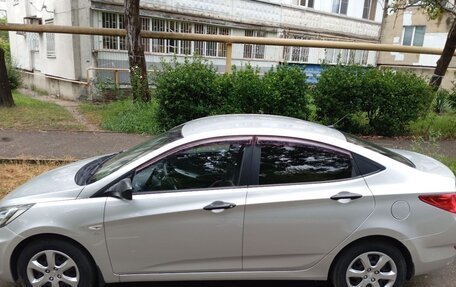 Hyundai Solaris II рестайлинг, 2012 год, 1 000 000 рублей, 3 фотография