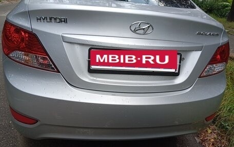 Hyundai Solaris II рестайлинг, 2012 год, 1 000 000 рублей, 9 фотография