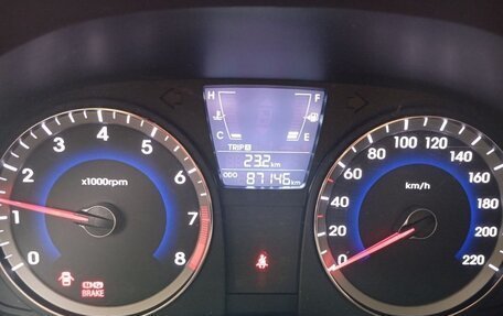 Hyundai Solaris II рестайлинг, 2012 год, 1 000 000 рублей, 16 фотография