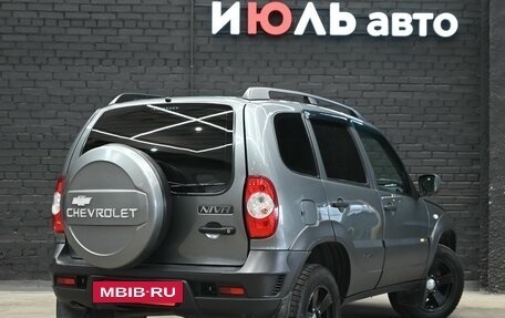 Chevrolet Niva I рестайлинг, 2017 год, 840 000 рублей, 7 фотография