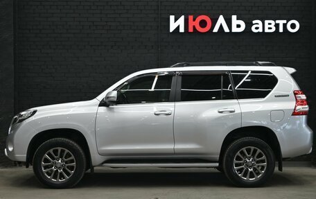 Toyota Land Cruiser Prado 150 рестайлинг 2, 2014 год, 3 950 000 рублей, 8 фотография