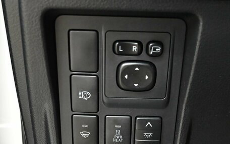 Toyota Land Cruiser Prado 150 рестайлинг 2, 2014 год, 3 950 000 рублей, 14 фотография