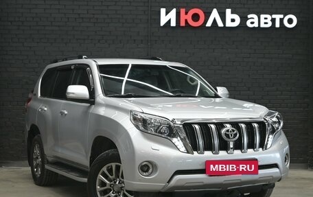 Toyota Land Cruiser Prado 150 рестайлинг 2, 2014 год, 3 950 000 рублей, 3 фотография
