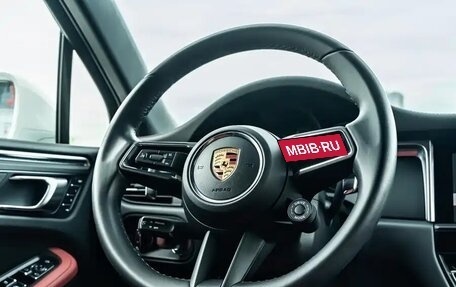 Porsche Macan I рестайлинг, 2023 год, 5 940 000 рублей, 8 фотография