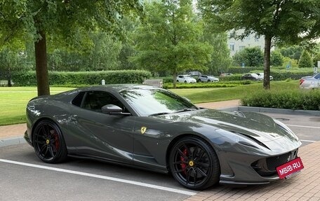 Ferrari 812, 2021 год, 46 800 000 рублей, 11 фотография