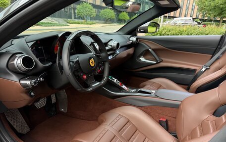 Ferrari 812, 2021 год, 46 800 000 рублей, 26 фотография