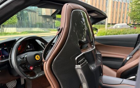 Ferrari 812, 2021 год, 46 800 000 рублей, 29 фотография