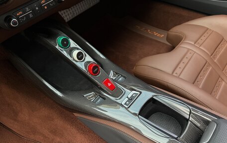 Ferrari 812, 2021 год, 46 800 000 рублей, 34 фотография