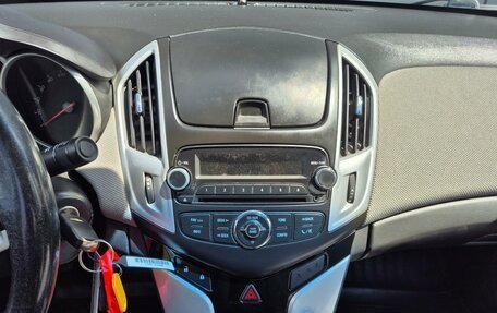 Chevrolet Cruze II, 2015 год, 860 000 рублей, 16 фотография