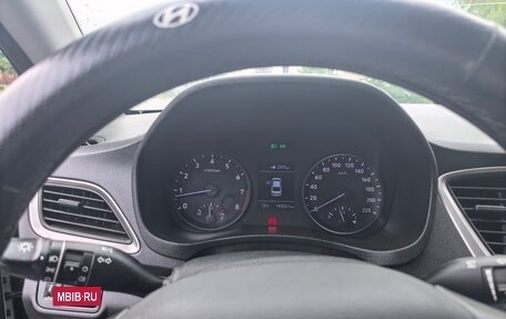 Hyundai Solaris II рестайлинг, 2018 год, 1 000 000 рублей, 6 фотография