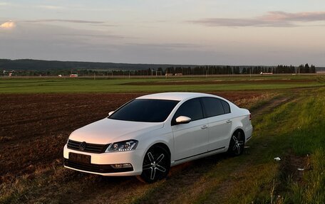 Volkswagen Passat B7, 2012 год, 1 190 000 рублей, 3 фотография