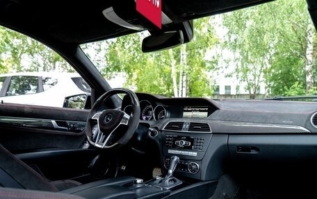 Mercedes-Benz C-Класс AMG, 2012 год, 6 500 000 рублей, 31 фотография