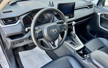 Toyota RAV4, 2021 год, 2 649 000 рублей, 10 фотография