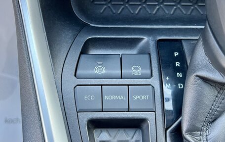 Toyota RAV4, 2021 год, 2 649 000 рублей, 28 фотография
