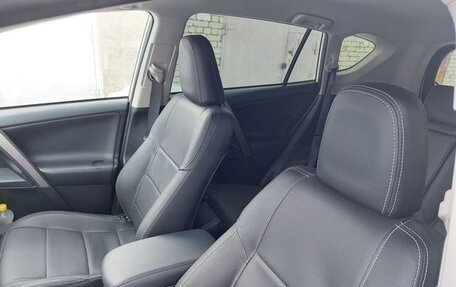 Toyota RAV4, 2017 год, 2 650 000 рублей, 11 фотография