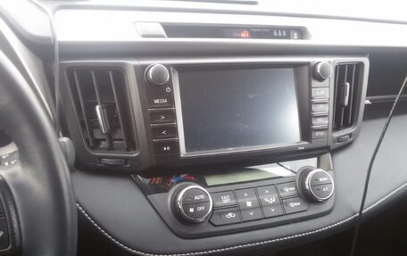 Toyota RAV4, 2017 год, 2 650 000 рублей, 5 фотография