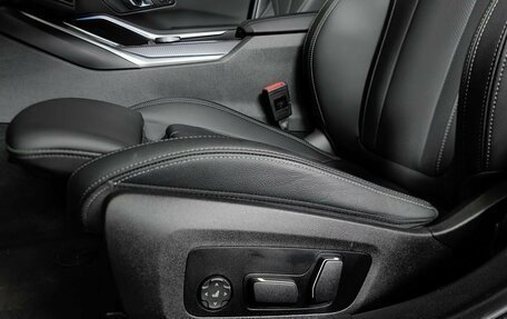 BMW 3 серия, 2024 год, 7 700 000 рублей, 16 фотография