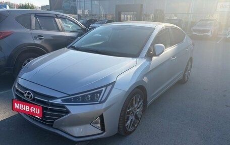 Hyundai Elantra VI рестайлинг, 2020 год, 1 940 000 рублей, 2 фотография