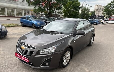 Chevrolet Cruze II, 2012 год, 655 000 рублей, 3 фотография