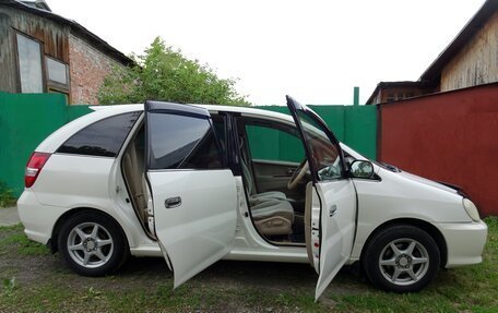 Toyota Nadia, 2001 год, 600 000 рублей, 8 фотография