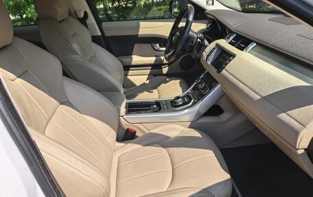 Land Rover Range Rover Evoque I, 2017 год, 2 000 000 рублей, 14 фотография