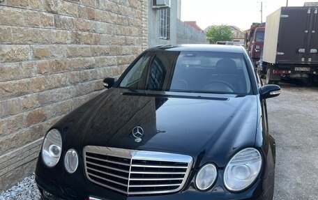 Mercedes-Benz E-Класс, 2005 год, 800 000 рублей, 4 фотография