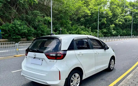 Honda Fit, 2022 год, 1 082 472 рублей, 6 фотография