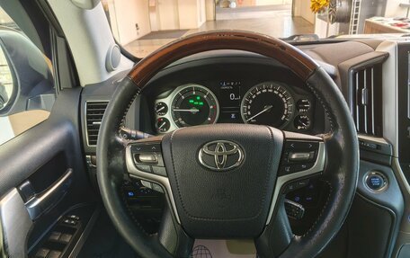 Toyota Land Cruiser 200, 2016 год, 4 590 000 рублей, 8 фотография
