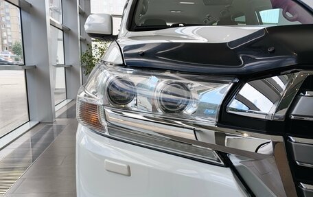 Toyota Land Cruiser 200, 2016 год, 4 590 000 рублей, 13 фотография