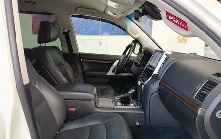 Toyota Land Cruiser 200, 2016 год, 4 590 000 рублей, 10 фотография