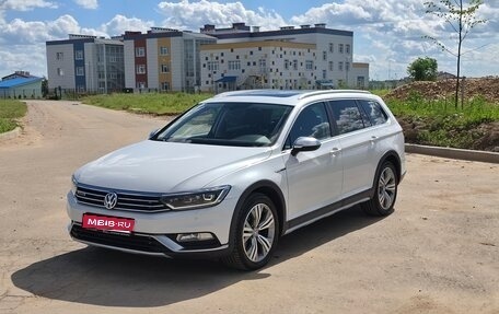 Volkswagen Passat B8 рестайлинг, 2018 год, 3 100 000 рублей, 1 фотография