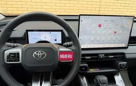 Toyota RAV4, 2026 год, 3 780 000 рублей, 10 фотография