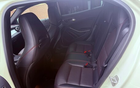 Mercedes-Benz GLA, 2016 год, 2 750 000 рублей, 12 фотография