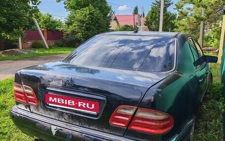 Mercedes-Benz E-Класс, 1999 год, 235 000 рублей, 4 фотография
