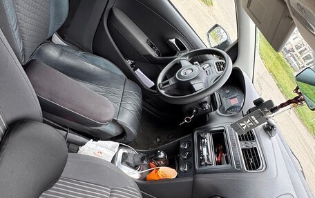 Volkswagen Polo VI (EU Market), 2011 год, 550 000 рублей, 2 фотография