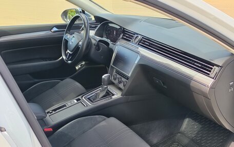 Volkswagen Passat B8 рестайлинг, 2018 год, 3 100 000 рублей, 18 фотография