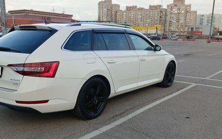 Skoda Superb III рестайлинг, 2018 год, 2 980 000 рублей, 3 фотография