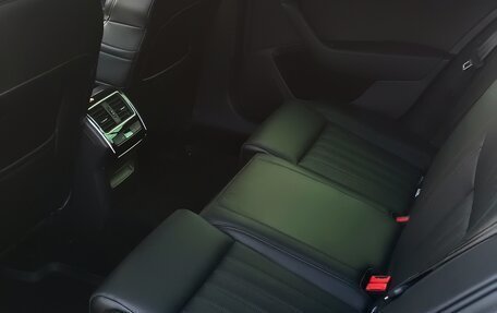Skoda Superb III рестайлинг, 2018 год, 2 980 000 рублей, 16 фотография