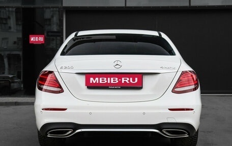 Mercedes-Benz E-Класс, 2020 год, 3 685 000 рублей, 5 фотография