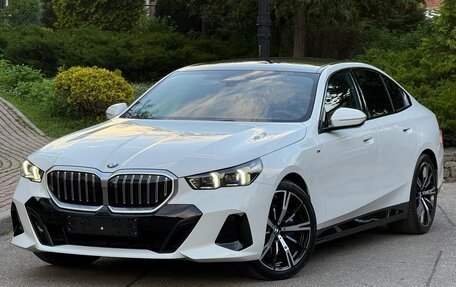 BMW 5 серия, 2025 год, 8 290 000 рублей, 1 фотография