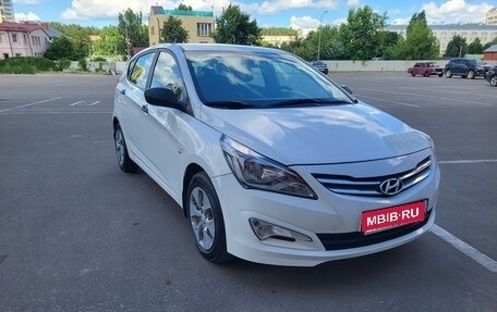 Hyundai Solaris II рестайлинг, 2016 год, 730 000 рублей, 1 фотография