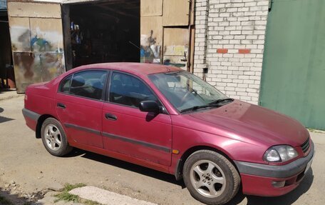 Toyota Avensis III рестайлинг, 1998 год, 270 000 рублей, 3 фотография