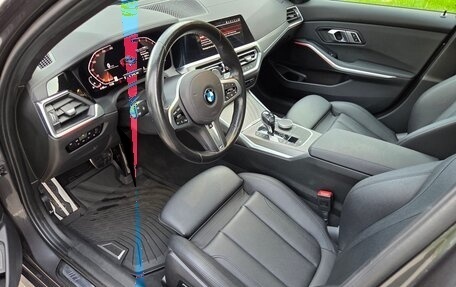 BMW 3 серия, 2021 год, 3 990 000 рублей, 10 фотография